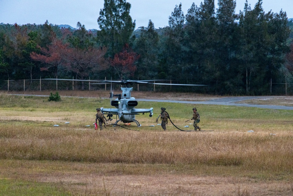 31st MEU | VMM 265 and Det. 18 conduct FARP exercise