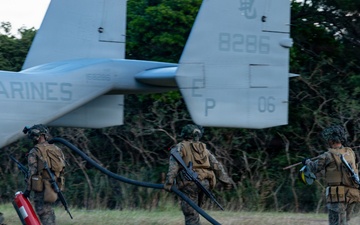 31st MEU | VMM 265 and Det. 18 conduct FARP exercise