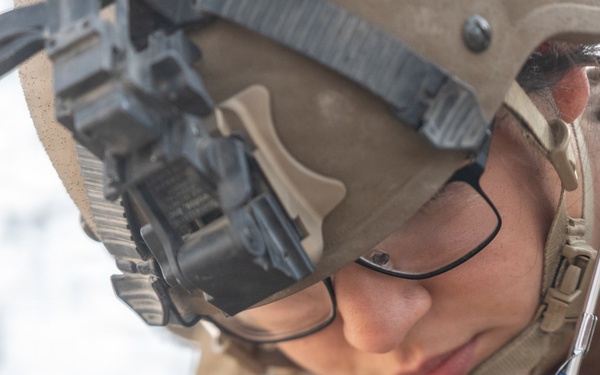 Sailors with 3rd Bn., 7th Marines take part in Valkyrie training during SLTE