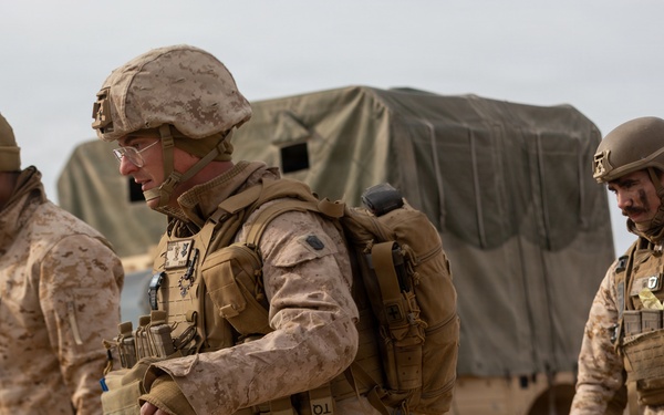 Sailors with 3rd Bn., 7th Marines take part in Valkyrie training during SLTE