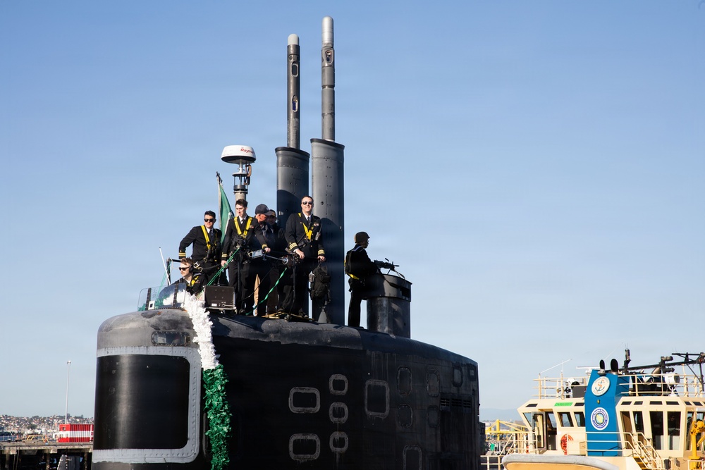 USS Greeneville Returns Home Following Deployment