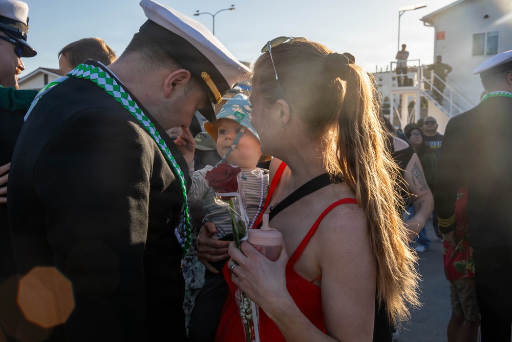USS Greeneville Returns Home Following Deployment