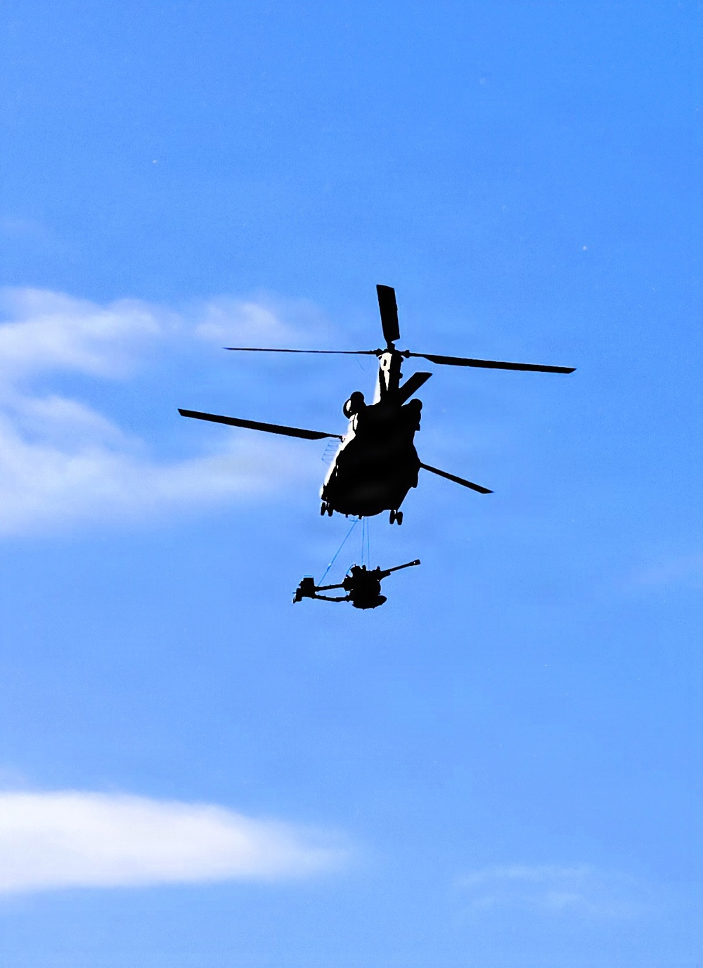 120th Field Artillery Soldiers conduct winter sling-load ops with Black Hawk, Chinook helicopters