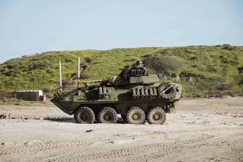 11th MEU Marines, Sailors conduct LCAC operations
