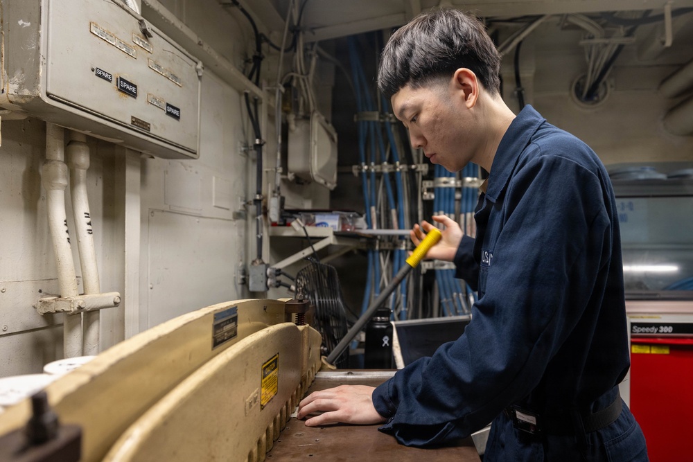 Abraham Lincoln conducts routine operations