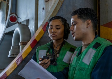 Abraham Lincoln conducts replenishment-at-sea with Carl Brashear