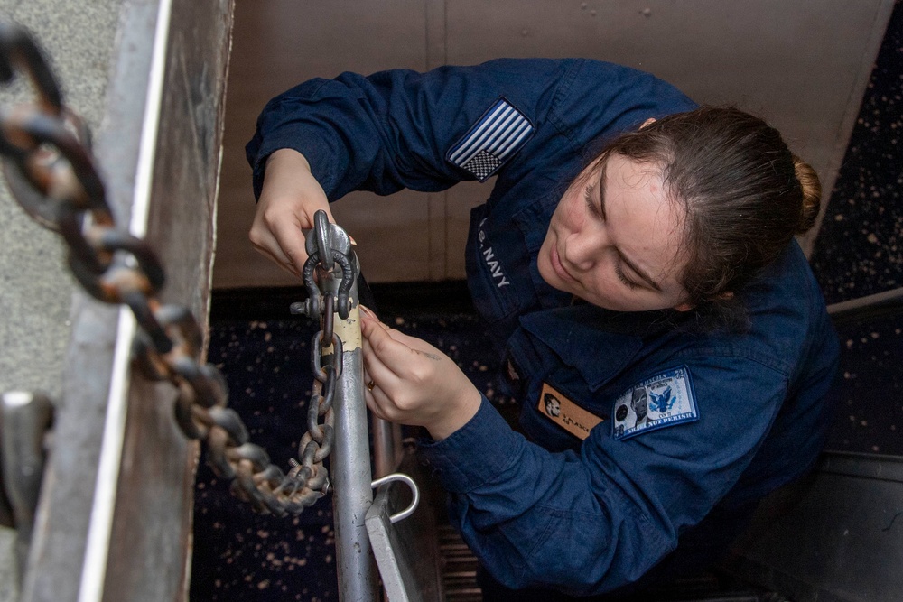 Abraham Lincoln conducts routine maintenance