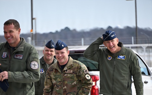 Cunningham visits Ebbing ANGB