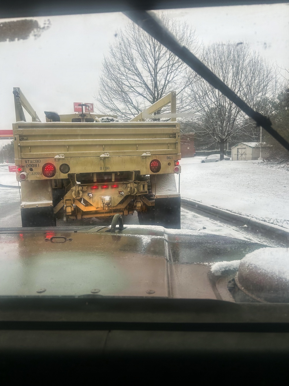228th Theater Tactical Signal Brigade vehicle-recovery teams continue Winter Storm Gianna response