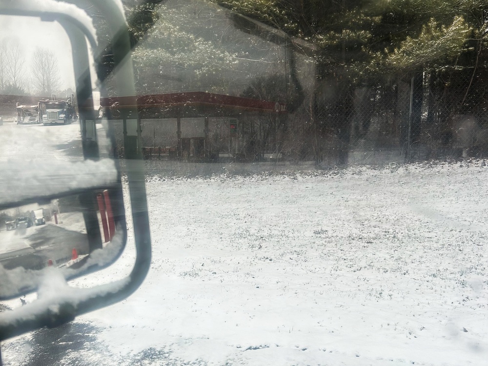 228th Theater Tactical Signal Brigade vehicle-recovery teams continue Winter Storm Gianna response