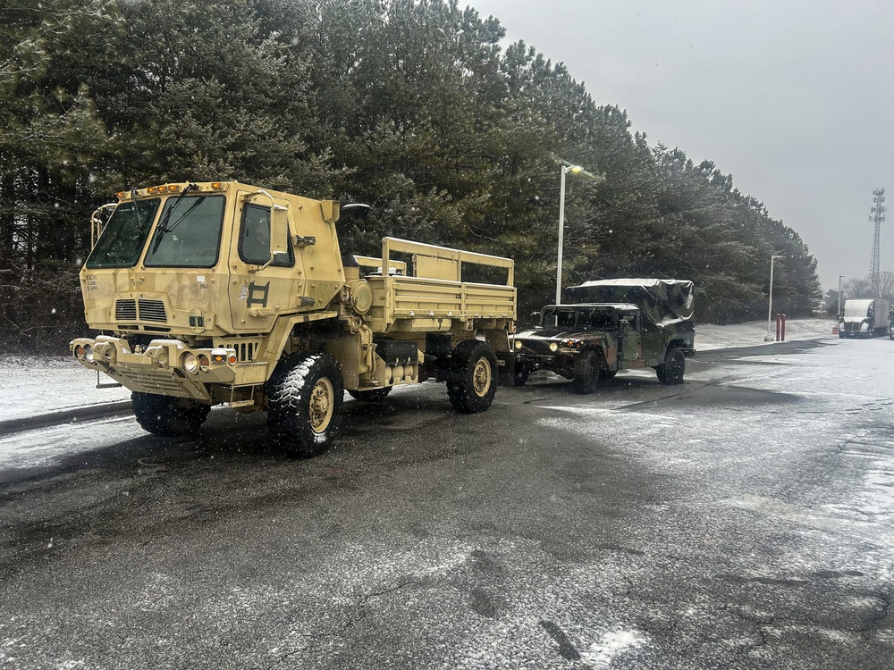 228th Theater Tactical Signal Brigade vehicle-recovery teams continue Winter Storm Gianna response