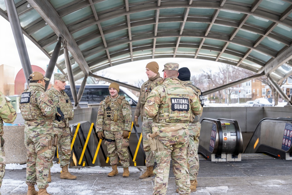 D.C. National Guard commander engages Soldiers, Airmen on D.C. Safe and Beautiful mission