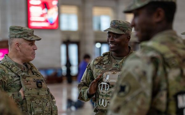 D.C. National Guard commander engages Soldiers, Airmen on D.C. Safe and Beautiful mission