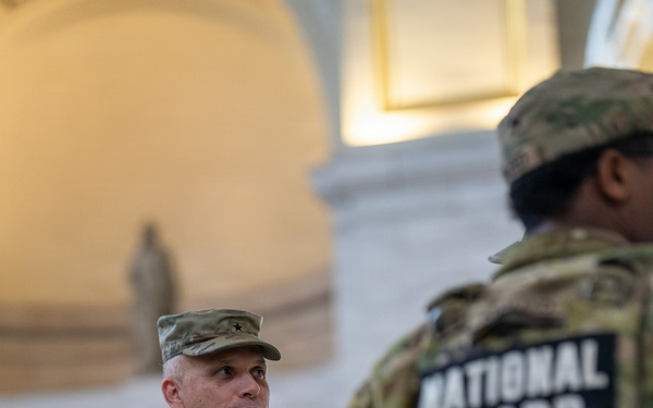 D.C. National Guard commander engages Soldiers, Airmen on D.C. Safe and Beautiful mission