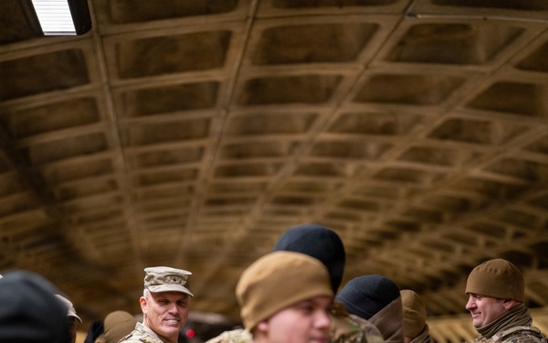 D.C. National Guard commander engages Soldiers, Airmen on D.C. Safe and Beautiful mission