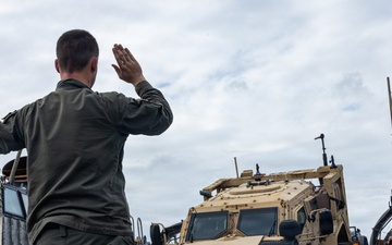 31st MEU | Conducts routine onload operations