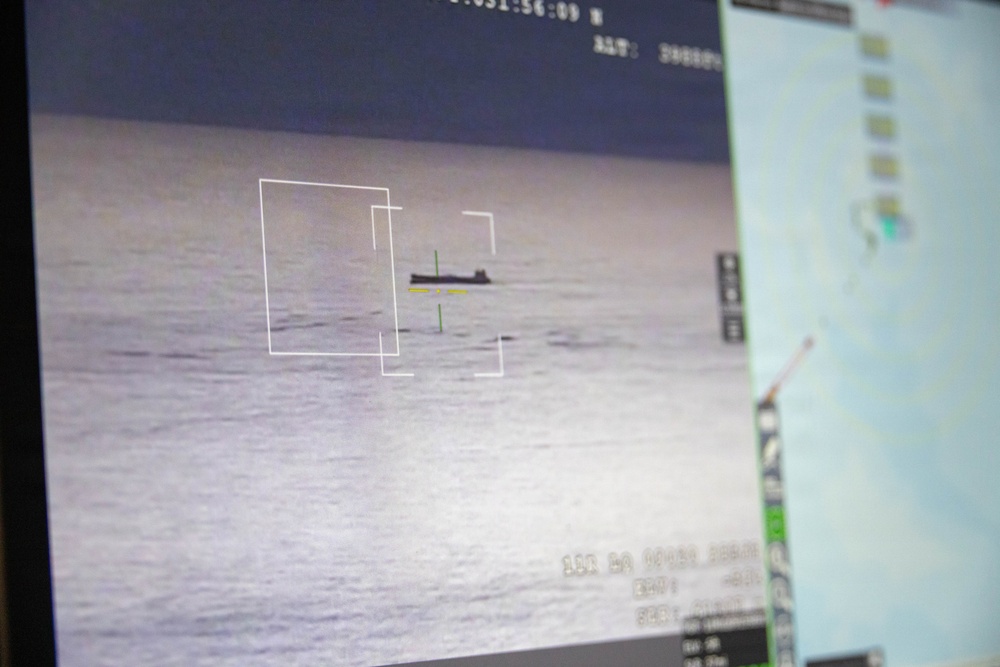 11th MEU Marines, Sailors and DOW Contractors conduct VBAT operations aboard USS Portland