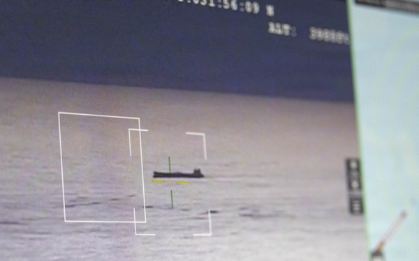 11th MEU Marines, Sailors and DOW Contractors conduct VBAT operations aboard USS Portland