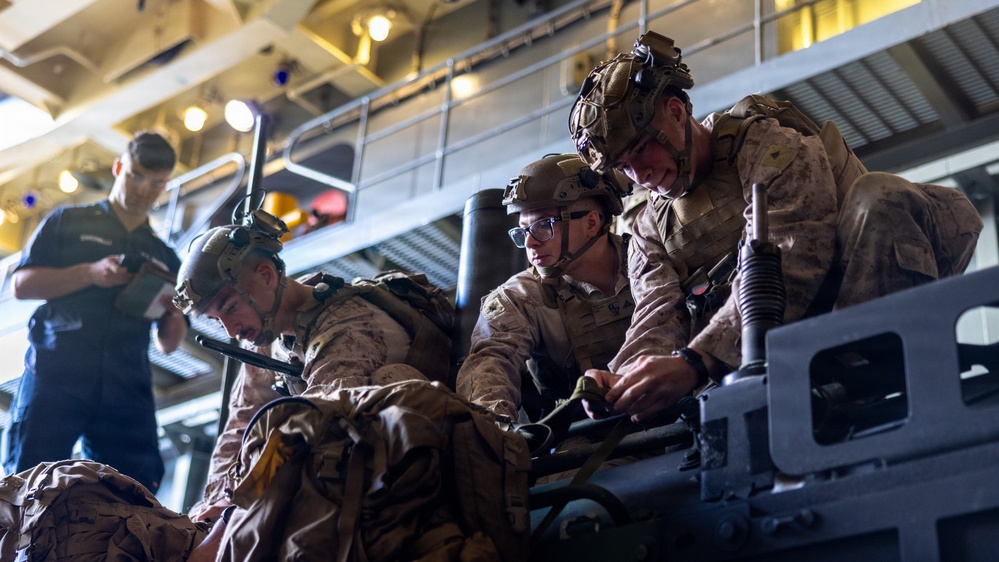 11th MEU Marines, Sailors Conduct a Serial Rehearsal Aboard USS Comstock