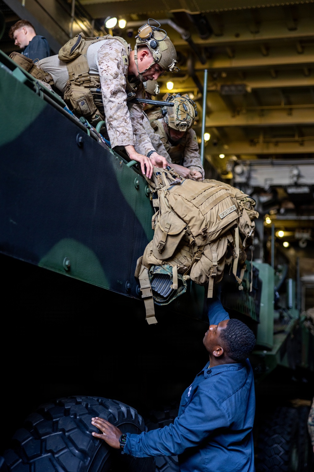 11th MEU Marines, Sailors Conduct a Serial Rehearsal Aboard USS Comstock