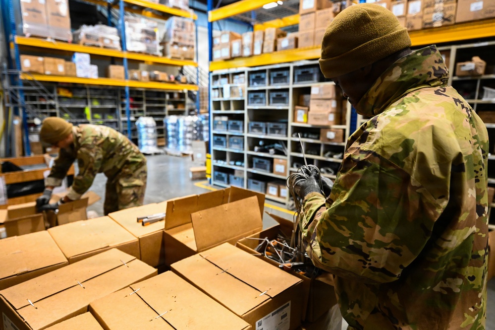 Organizing storm kits