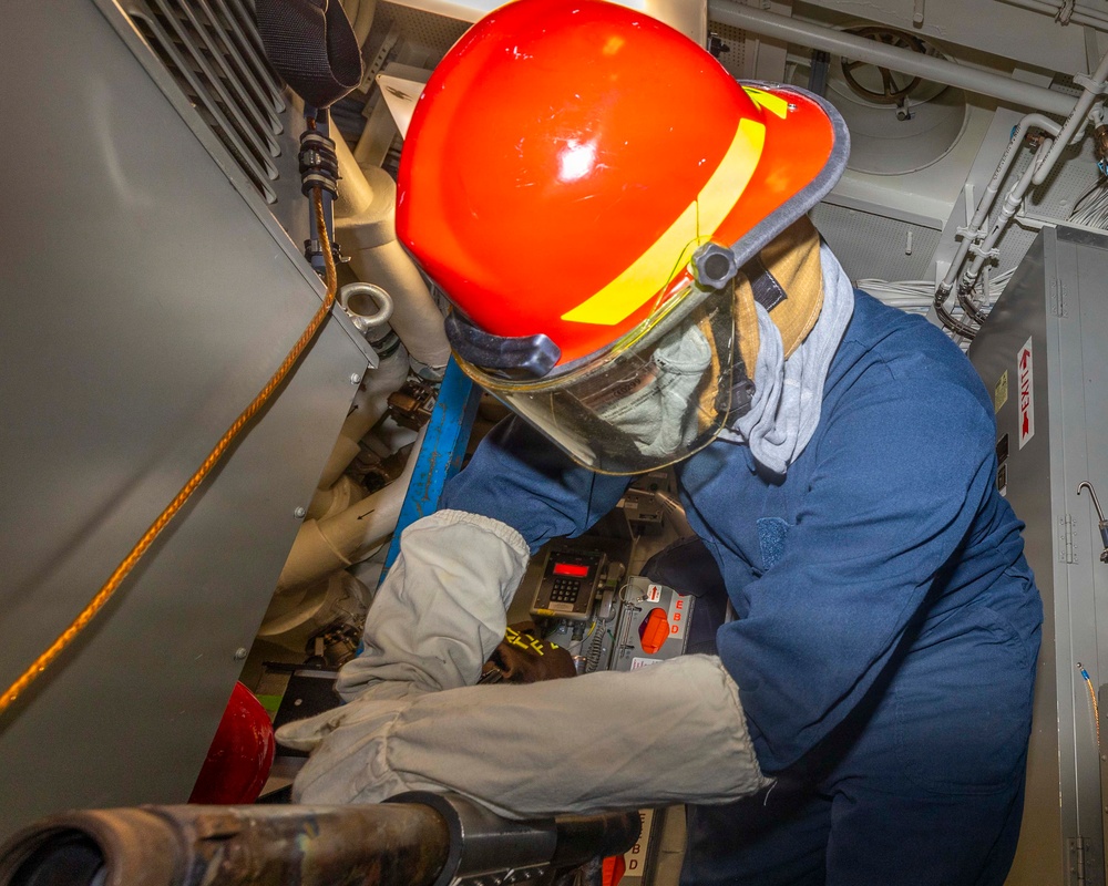 USS Michael Murphy conducts routine operations