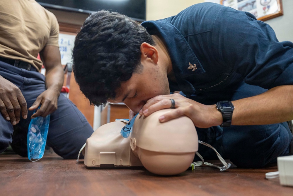 USS Michael Murphy conducts routine operations