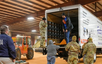 FEMA and Friends of Disabled Adults and Children Distribute Supplies in Mississippi