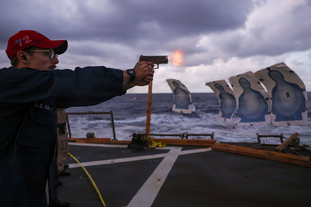USS Mahan (DDG 72) Live-Fire Exercise
