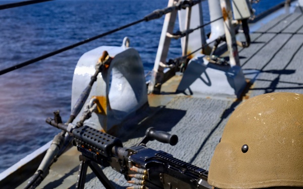 USS Mahan (DDG 72) Live-Fire Exercise