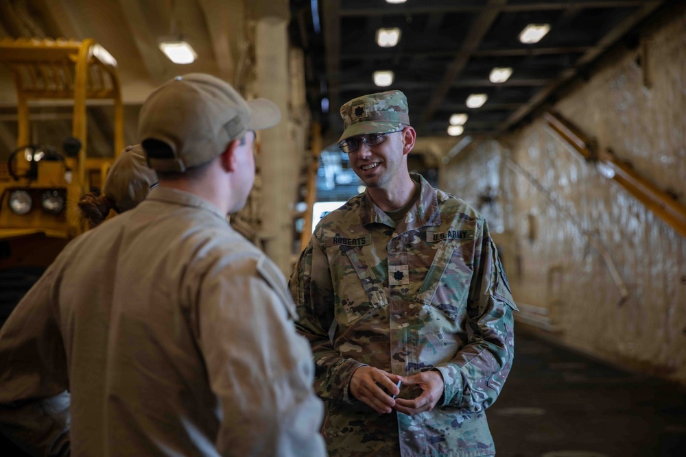 Army Visitors Onboard