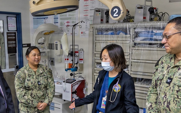DHA Acting Director Visits U.S. Naval Hospital Yokosuka