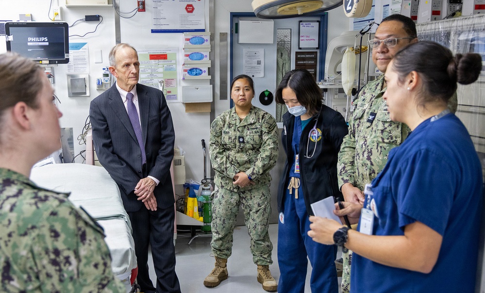 DHA Acting Director Visits U.S. Naval Hospital Yokosuka