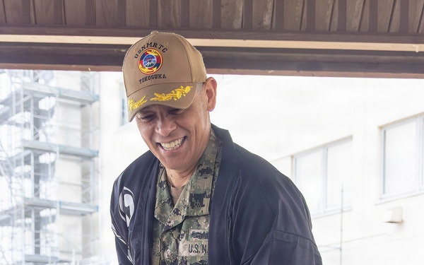 USNMRTC Yokosuka Mochi Pounding Event