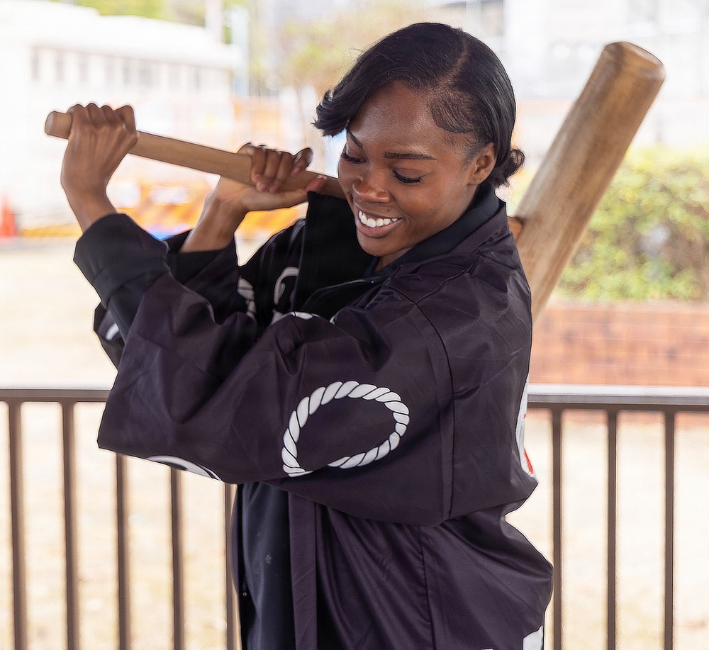 USNMRTC Yokosuka Mochi Pounding Event