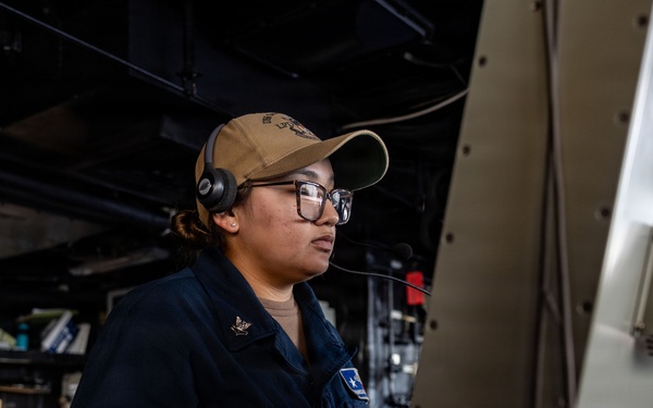 USS San Antonio (LPD 17) conduct sea and anchor detail