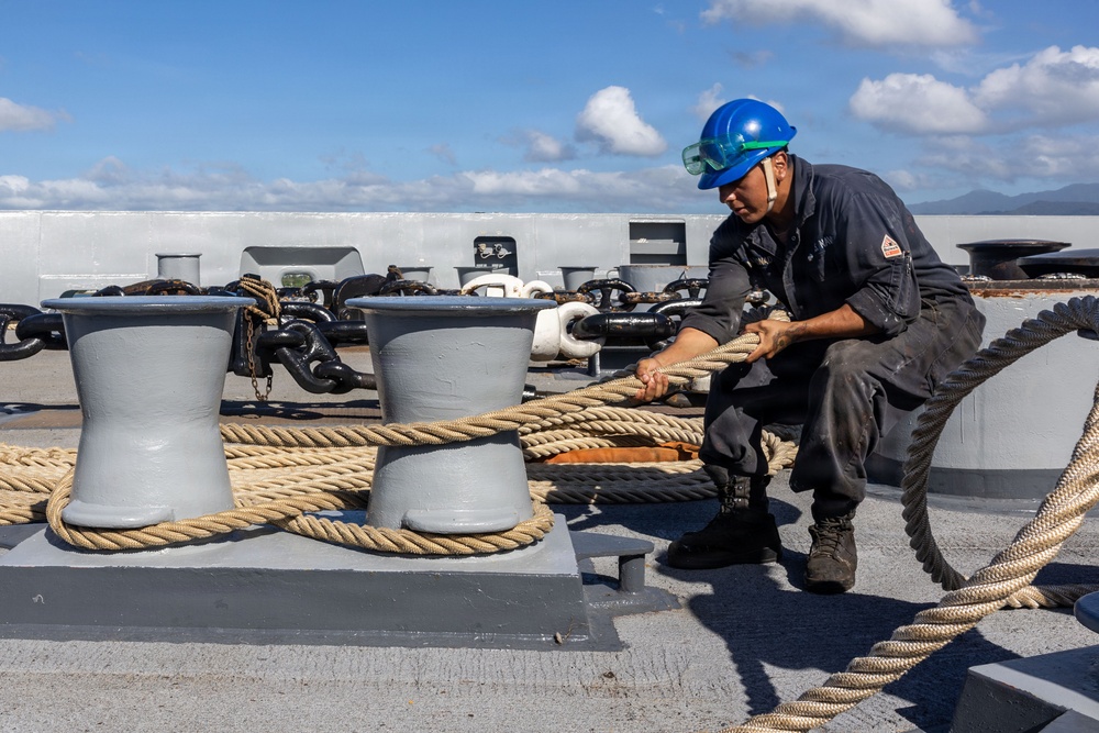 USS San Antonio (LPD 17) Conducts Sea and Anchor