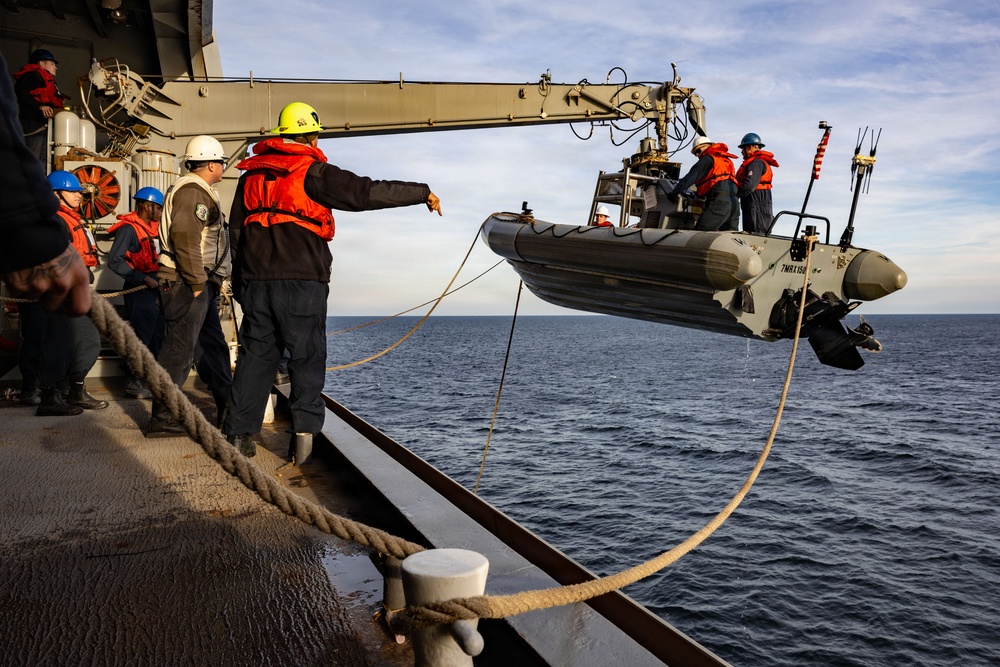 USS San Antonio (LPD 17) conducts small boat operations.