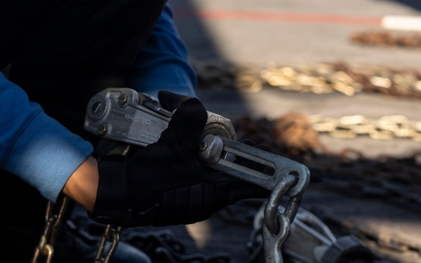 11th MEU Marines, Sailors Conduct Flight Deck Operations Aboard USS Boxer