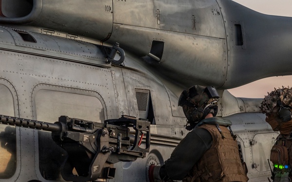 11th MEU Marines, Sailors Conduct FARP Operations