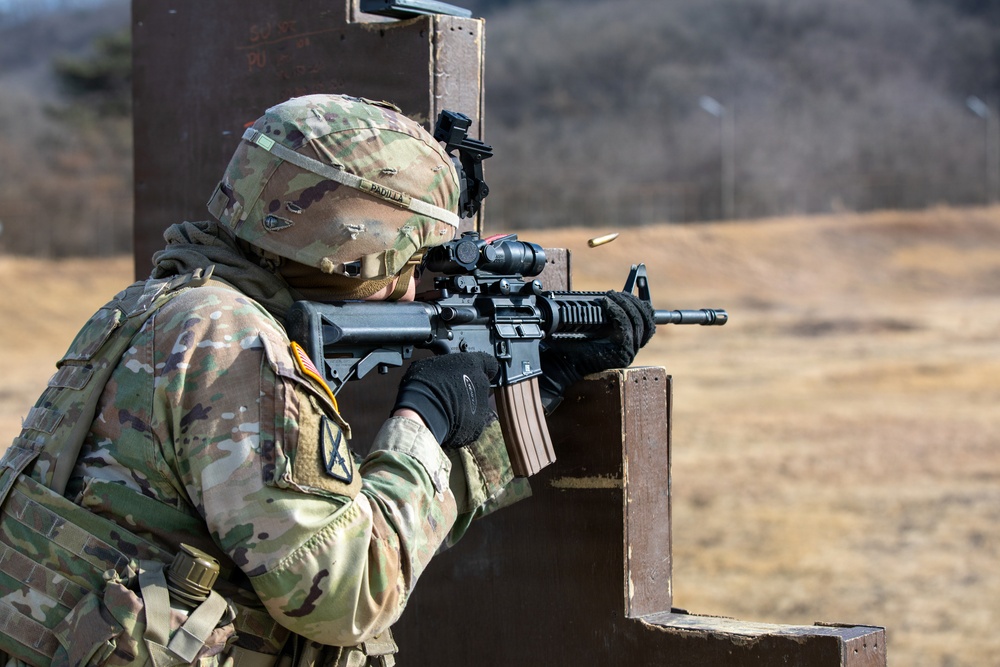 6-37 FA conducts weapon qualification