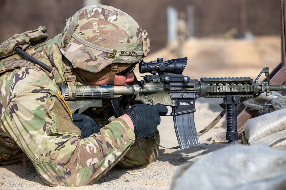 6-37 FA conducts weapon qualification