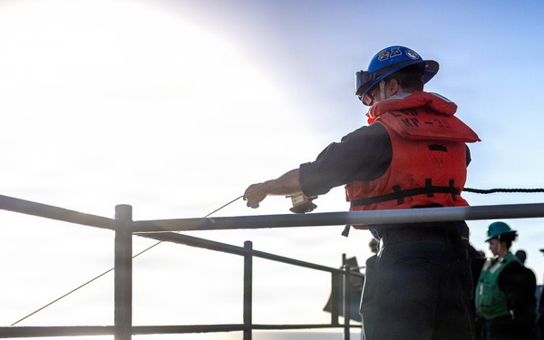 11th MEU Marines, Sailors Conduct Replenishment at Sea Aboard USS Comstock