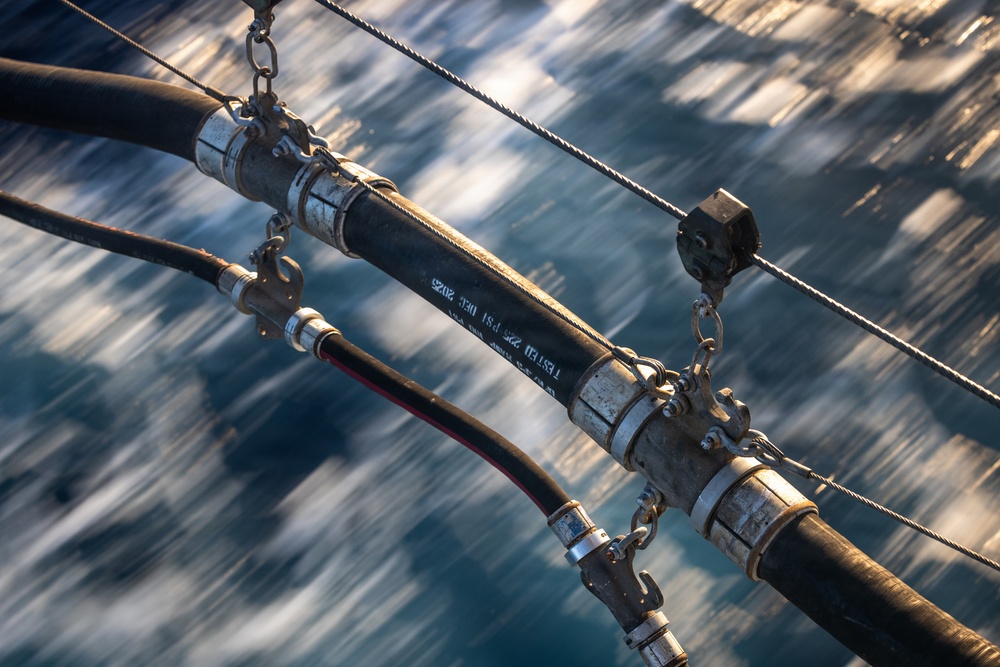 11th MEU Marines, Sailors Conduct Replenishment at Sea Aboard USS Comstock