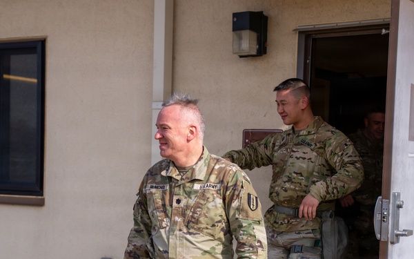 HHC 304th ESBE Conducts CBRN and Confidence Chamber Training