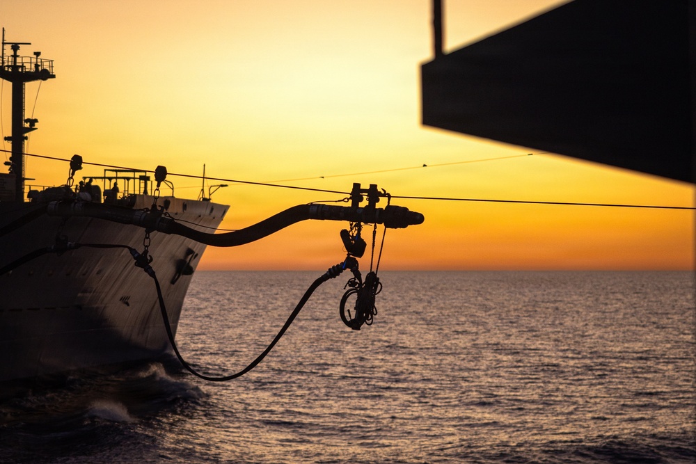 11th MEU Marines, Sailors Conduct Replenishment at Sea Aboard USS Comstock