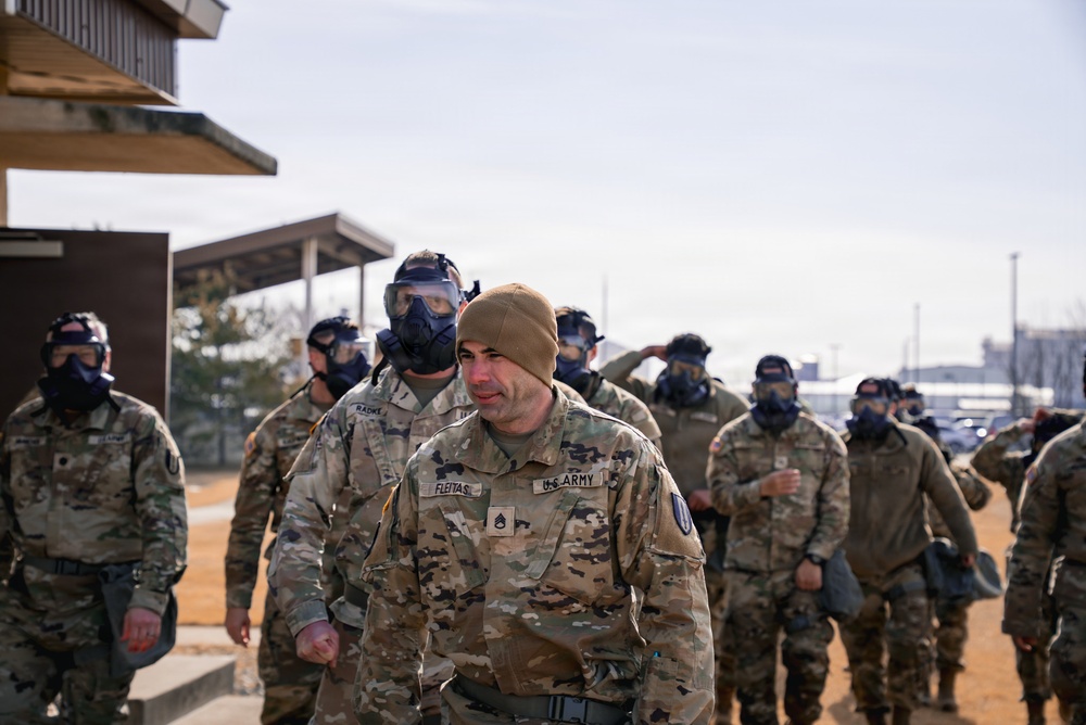HHC 304th ESBE Conducts CBRN and Confidence Chamber Training