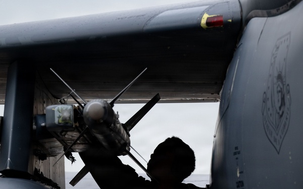 48th FW conducts hot-pit refueling for Point Blank 26