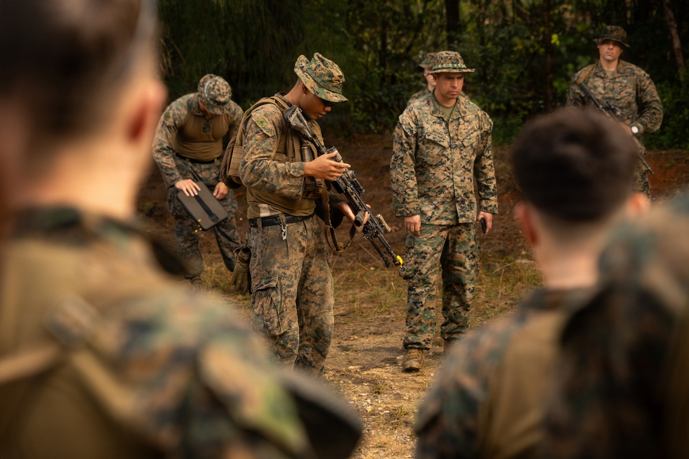 MCCRE | U.S. Marines with V27 Conduct Helo Raid