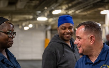 Commander, Military Sealift Command visits USNS Medgar Evers (T-AKE 13)